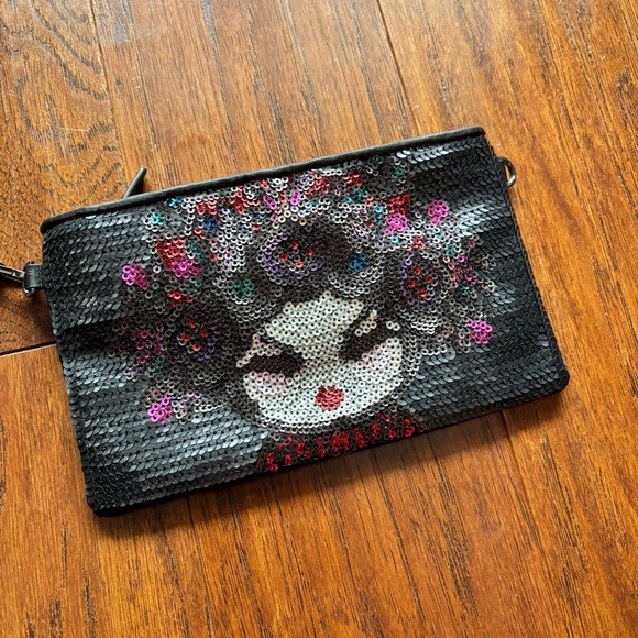 Vivienne Tam Geisha Sequin Black Leather Wristlet - Picture 3 of 7